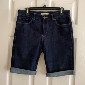 Levi’s classic Bermuda denim shorts